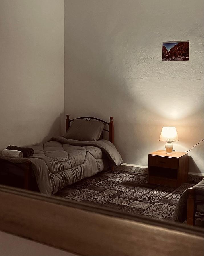 Montana Inn ワディ・ムーサ エクステリア 写真