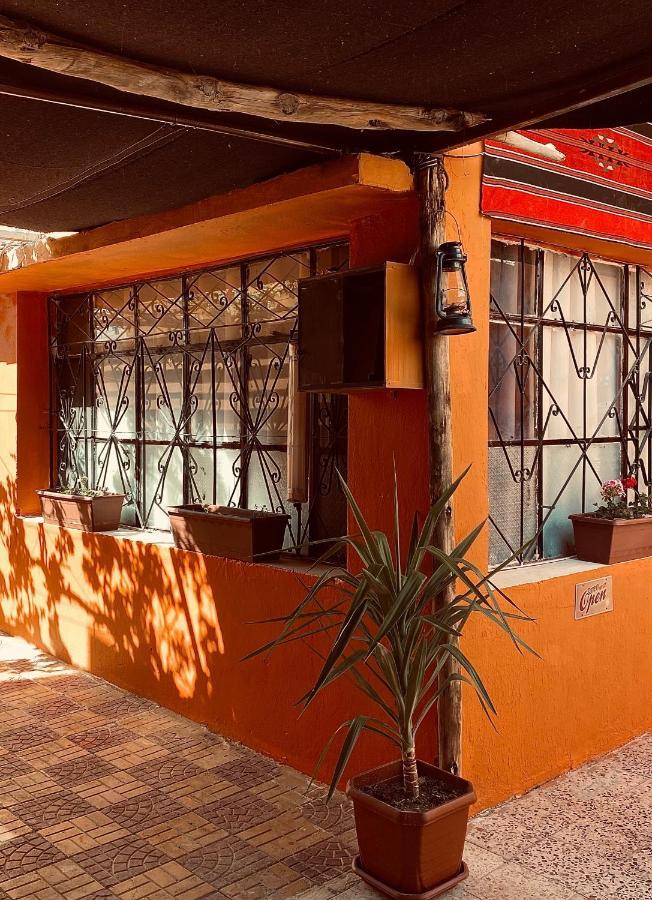 Montana Inn ワディ・ムーサ エクステリア 写真
